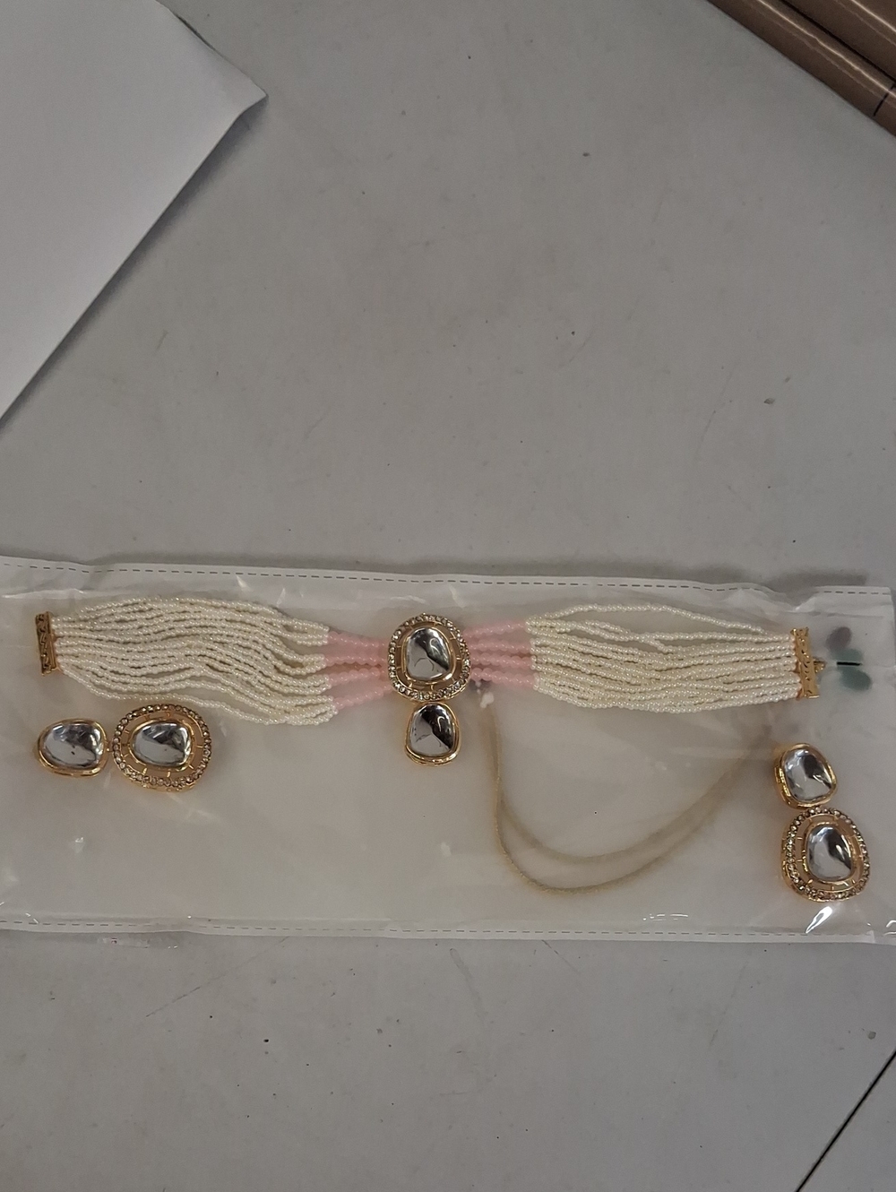 NWT Multistrand Pink & Cream Kundan Polki Choker W/ Teardrop Shaped Crystal Set